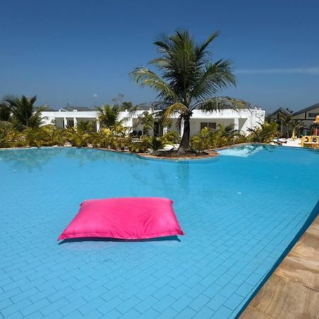 You&Me Resort Pagoda Beach Exterior photo