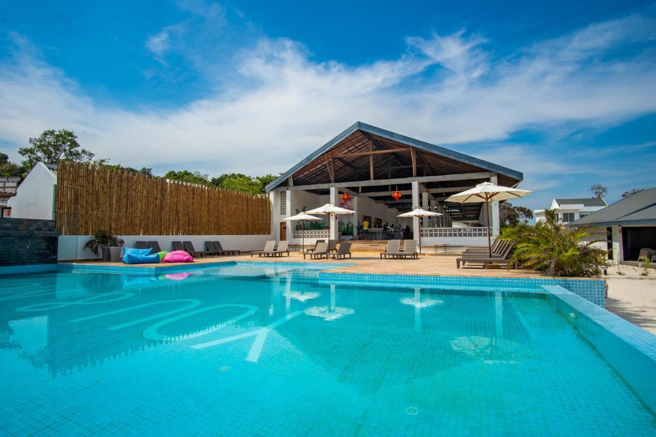 You&Me Resort Pagoda Beach Exterior photo