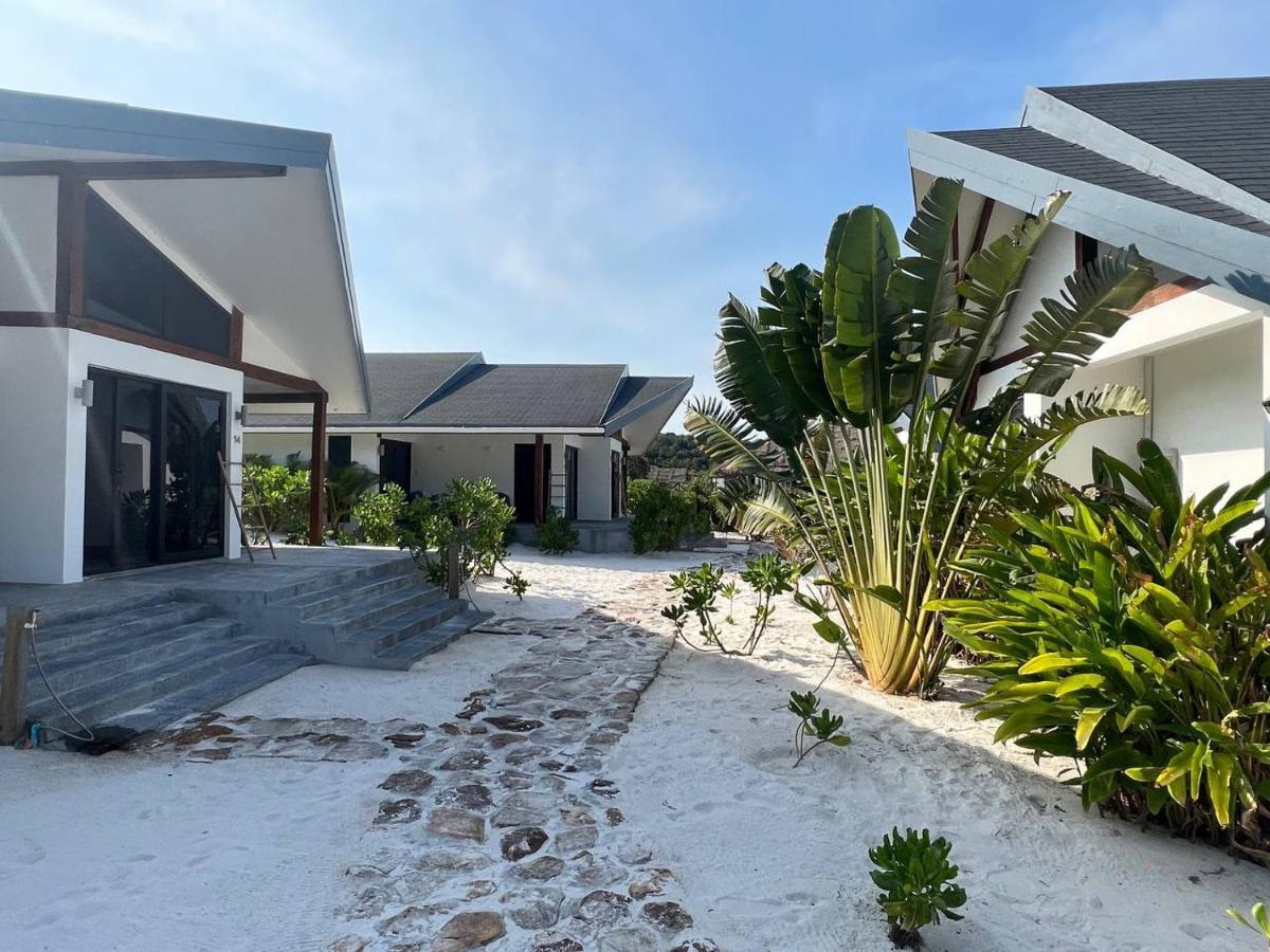 You&Me Resort Pagoda Beach Exterior photo