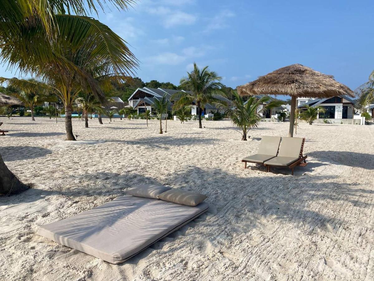 You&Me Resort Pagoda Beach Exterior photo